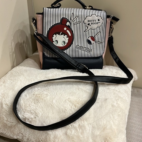 🚫SOLD Betty Boop handbag/crossbody bag 2017 - Picture 15 of 16